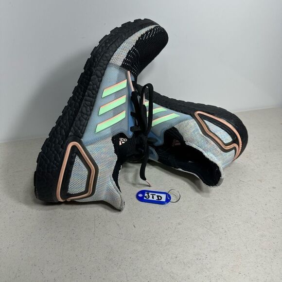 ADIDAS Ultraboost 19 EF2358 Linen Ash Green Women’s Size 7Pre Owned - Picture 1 of 8